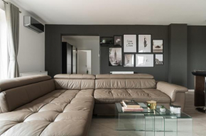 Skylark - Tokyo Penthouse with Jacuzzi, Movie Theater & Panoramic View